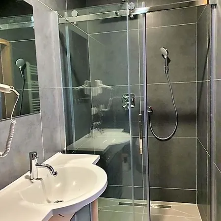 Апарт-отель Schneider 3*